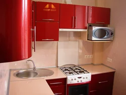 Угловые кухни для маленькой кухни 6 метров с холодильником фото