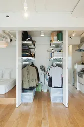 Фото маленькая гардеробная в однокомнатной квартире