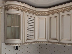 Which cornice is better for the kitchen photo