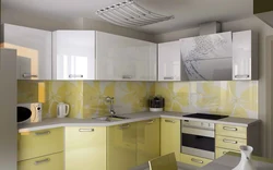 Кухня ў жоўтым стылі фота