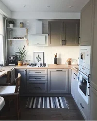 Simple small kitchen design