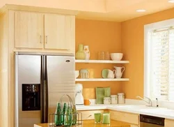 Фота рамонту пафарбаваных сцен на кухні