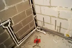 How to close the pipes in the bathroom with access to them photo