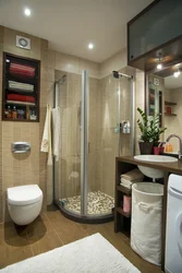 Duş və tualet fotoşəkili ilə müasir vanna otağı dizaynı