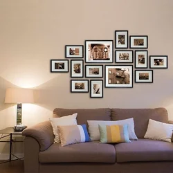 Расположение фото на стене в гостиной