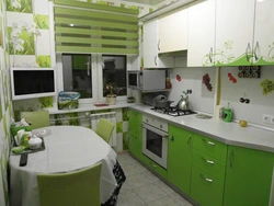Combination of green and white in the kitchen interior