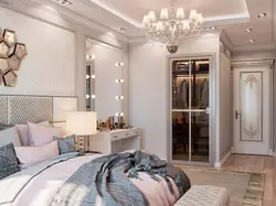 Bedroom design with a full-wall walk-in closet