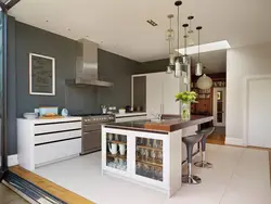 Island in the kitchen photo in a modern apartment