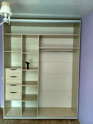 Wardrobe in the bedroom with dimensions photo interior contents