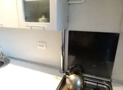 Как можно закрыть трубу на кухне фото