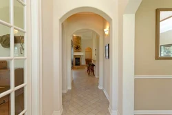 Photo of the arch in the hallway in the apartment photo
