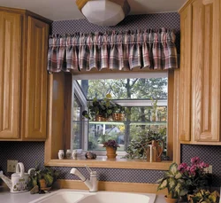 Окно на кухне дизайн оформление фото