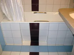 Tiling the bathtub photo