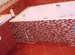 Tiling the bathtub photo