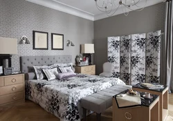 Gray wallpaper in the bedroom interior photo combination
