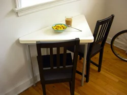 Фото кухонных столов для маленькой кухни
