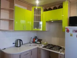 Угловая маленькая кухня фото в квартире дизайн
