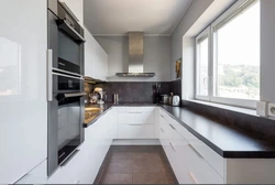 U-shaped kitchens photo in modern style
