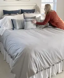 Как Красиво Заправить Кровать В Спальне Двуспальную Фото