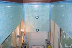 Interior walls made of plastic panels with your own in the bathroom