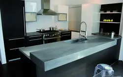 Дизайн кухни с серым камнем