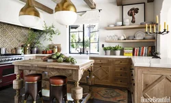 Colonial kitchen photo