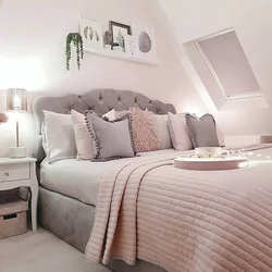 Pastel wallpaper design for bedroom