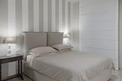 Дизайн спальни полоска
