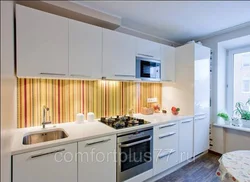 Kitchen Design In Line With Refrigerator