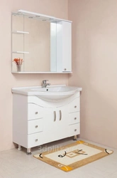 Bedside tables and mirrors in the bathroom photo