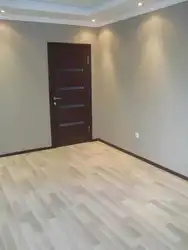 Фото квартир светлый пол и двери