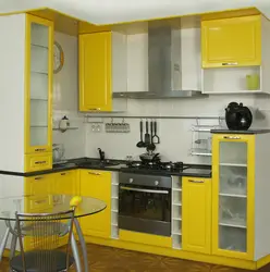 Choose the color of the kitchen set for a small kitchen photo