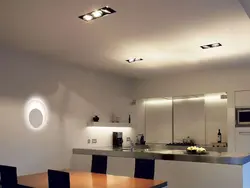 Дизайн софитов на потолке кухни