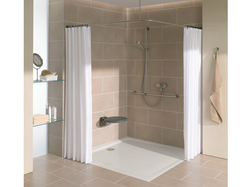 Дизайн ванной комнаты с душем и шторкой