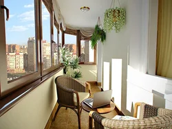 Design of a corner balcony in an apartment