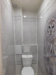Toilet design in a small apartment with panels