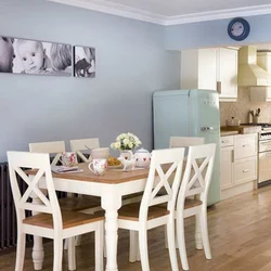 Gray-blue wall color in the kitchen interior
