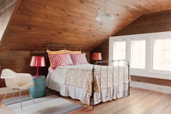 Дизайн спальни деревянного дома фото мансарда