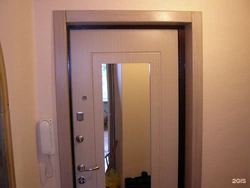 Design of the doorway of the entrance door inside the apartment photo