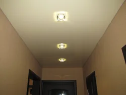 Светильники на натяжные потолки фото расположение в прихожей