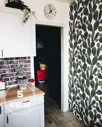 What wallpaper is better to glue in the kitchen in the apartment photo