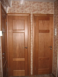 White Bath Doors Photo