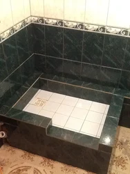 How to lay out a tray in the bathroom photo