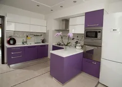 What colors goes with lilac in the kitchen interior