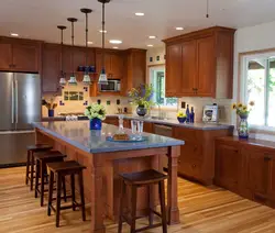 What Colors Go With Wood In The Kitchen Interior