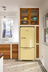 Photo of putting a refrigerator in the kitchen