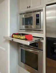 Встраиваемая техника в маленькой кухне фото