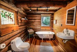 Дизайн ванной в деревянном доме с плиткой