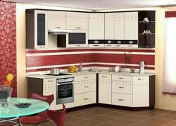 Кухонныя гарнітуры фота па памерах кухні