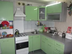 Кухня в брежневке 6 кв м с холодильником фото
